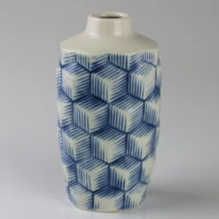 Keramikvase Mit Rautenmuster, Blau-weiß, 8 X 9 X H 17 Cm