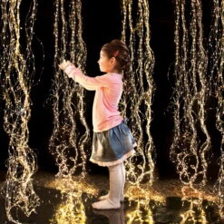 Kölle LED Regen 480 Lichter, Warmweiß, 2 M, Schwarzer Draht 7 Kölle LED Regen 480 Lichter, Warmweiß, 2 M, Schwarzer Draht -Compo Verkaufsgeschäft 2040303430 LED Silberdraht RGB 7462 3