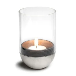 Höfats GRAVITY CANDLE M90 Hochwertiges Windlicht -Compo Verkaufsgeschäft 3990100067 GRAVITY CANDLE M90 Windlicht 8cm rund 13cm hoch 2 57482